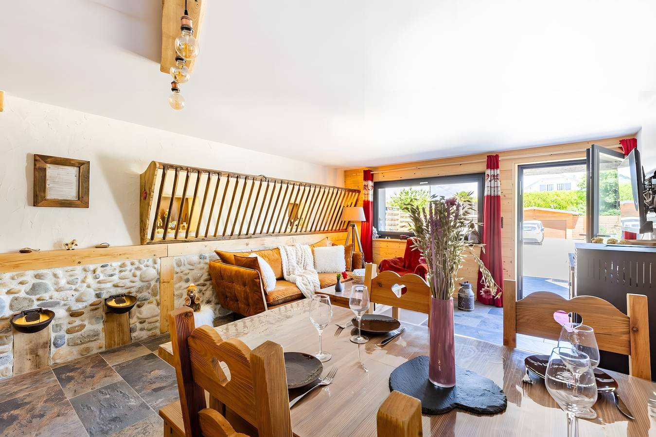 Casa rural 'L'étable' con terraza privada, jardín compartido y Wi-Fi in Sales, Región de Annecy