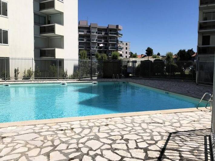 Gîte pour 2 personnes, avec piscine, adapté aux familles dans Port d'Arcachon - 2