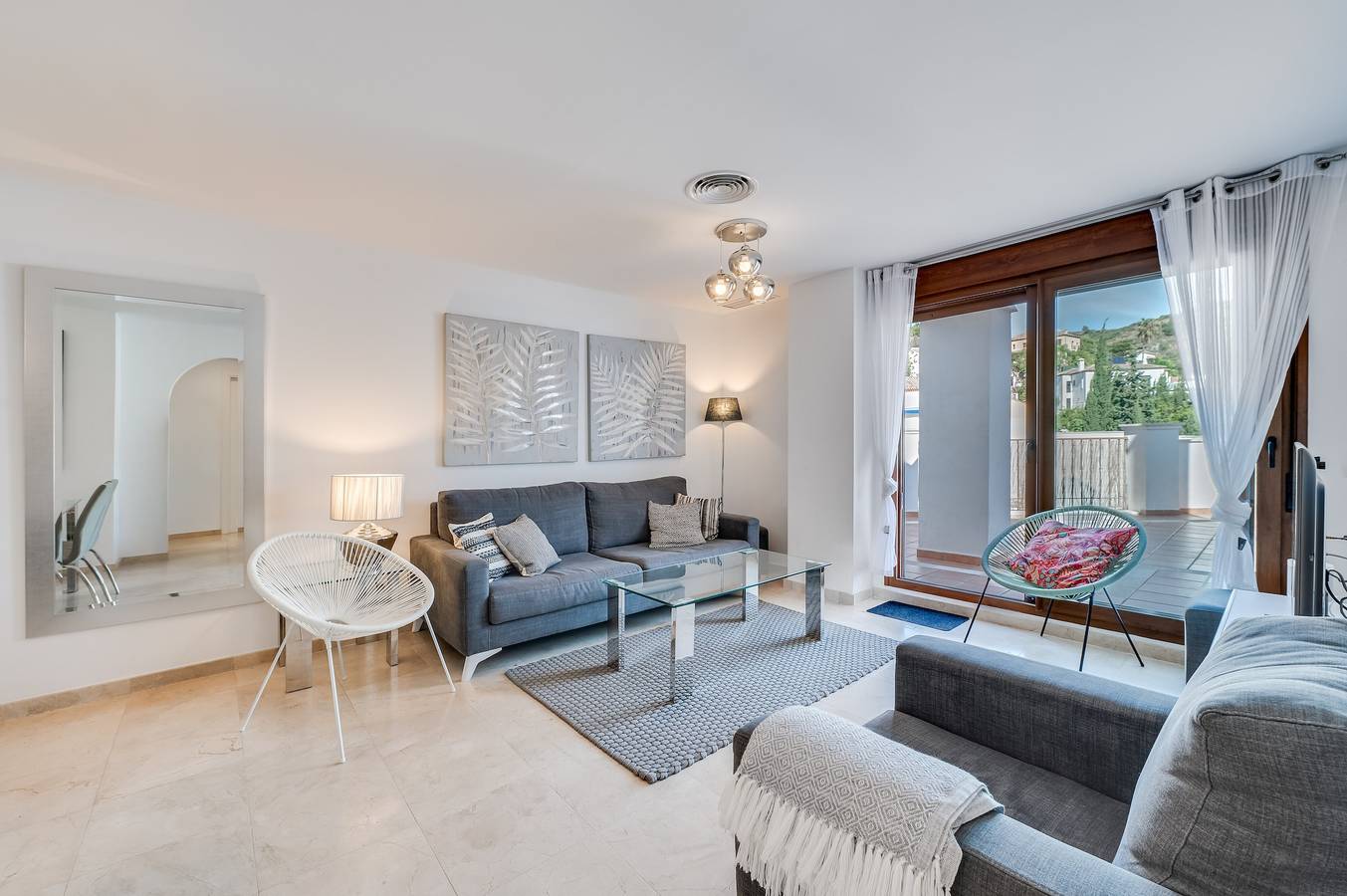 Ganze Wohnung, Apartment '3 Bed in Benahavís' mit Bergblick, Wlan und Klimaanlage in Val de Guadalmina, Benahavís