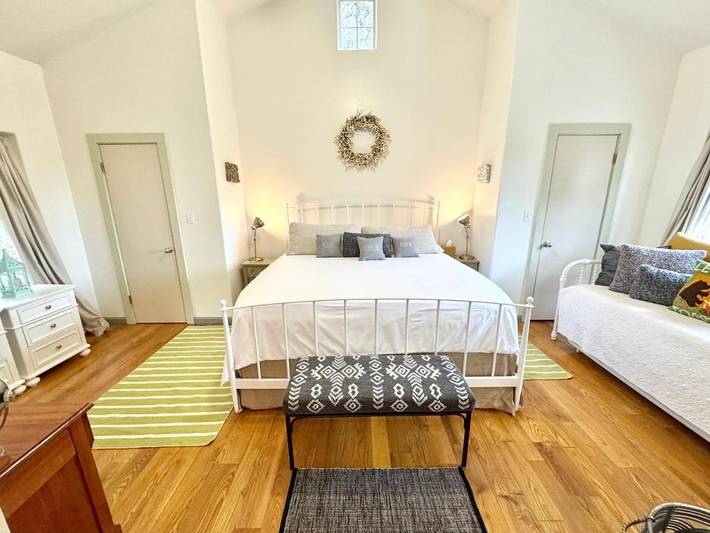 Chambre d’hôte pour 8 personnes, avec vue et vue sur le lac ainsi que piscine et jardin dans États-Unis - 4