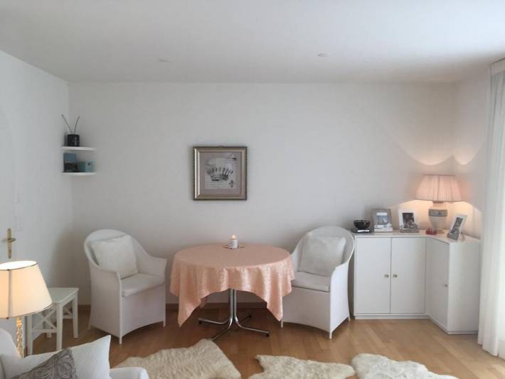 Ferienwohnung für 2 Personen, mit Terrasse und Garten in Madulain