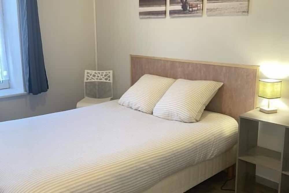 A&J Family -Logement 8 pers. à Neuvy, Jardin Privé in Neuvy-sur-Loire, Vallée de la Loire