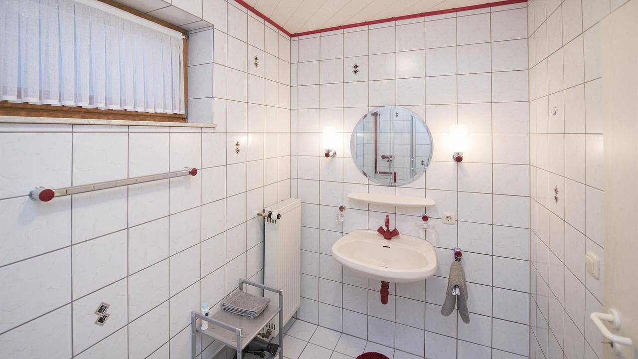 Ganze Ferienwohnung, Ferienwohnung für 3 Personen (75 m²) in Niedermennig in Konz, Landkreis Trier-Saarburg