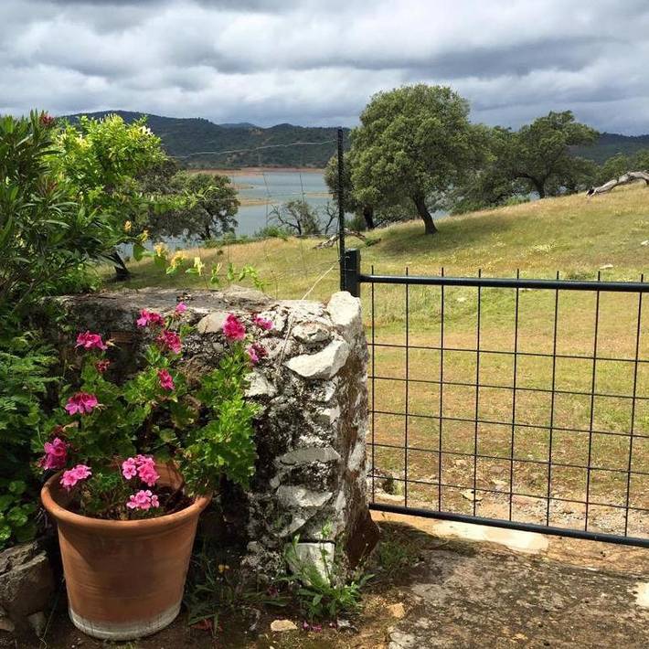 Chalet para 2 personas, con piscina y jardín en Sierra de Aracena y Picos de Aroche - 2