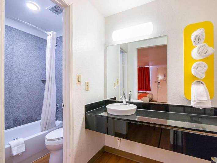 Apartamento entero, 1 cama king size | Fumadores, microondas in Round Rock, Texas