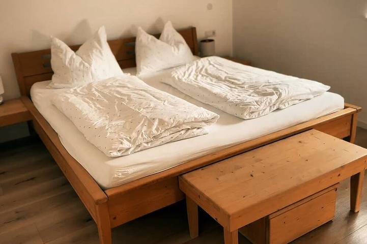 Ganze Wohnung, Dachgeschosswohnung mit herrlicher Aussicht, großem Balkon und jetzt Gäste-Wc in Tramin an der Weinstraße, Nonsberggruppe