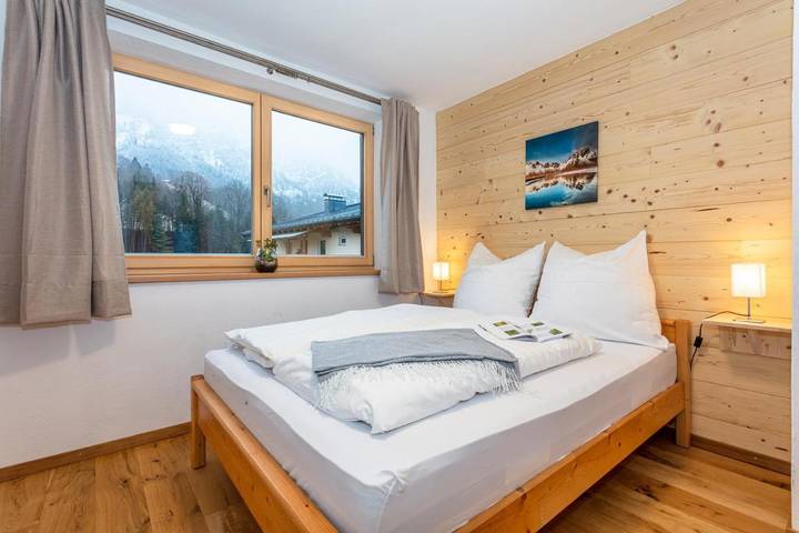 Ferienwohnung für 5 Personen, mit Balkon und Terrasse sowie Ausblick in Unken - 2