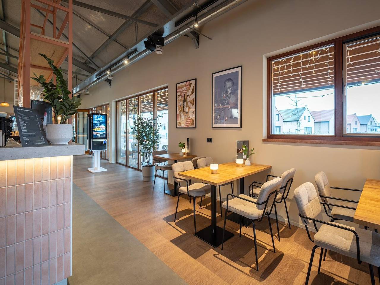 Luxe villa met wijnklimaatkast in Nederlandse Noordzeekust