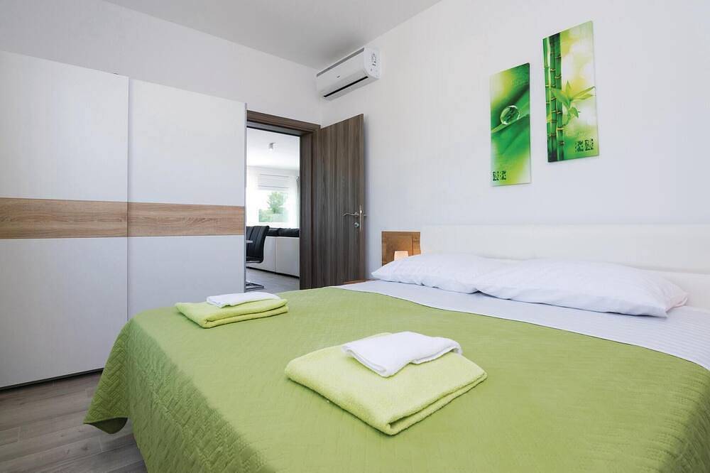 Amazing home in Sukosan in Sukosan, Zadar