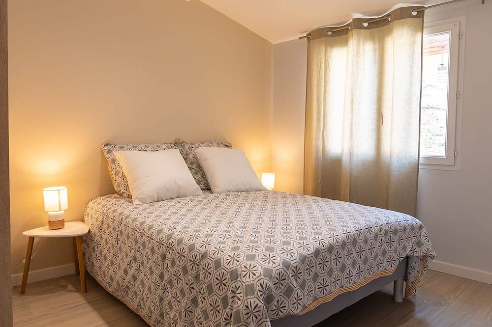Apartamento entero, Apartamento-Moderno-Baño con bañera-Vista a la Ciudad-T3 de Standing Scandinave in Tulette, Región de Nyons