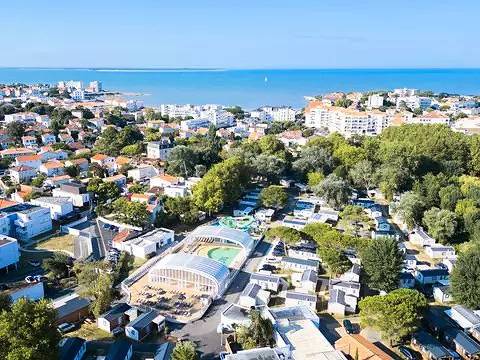 Camping pour 5 personnes à Royan