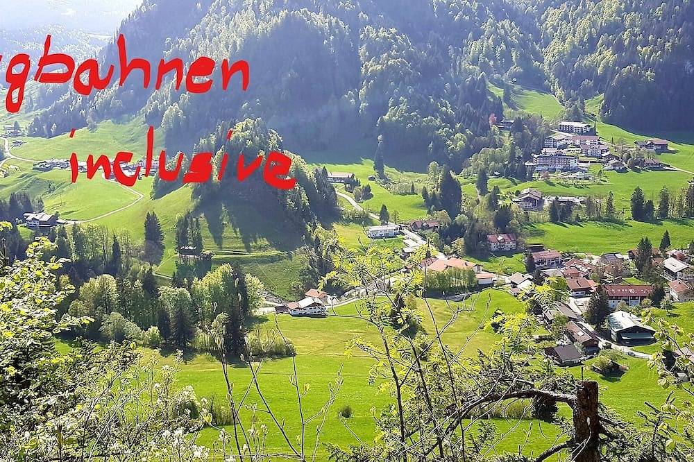 Ganze Wohnung, Fewo f. 2 Erw.+2 Kinder mit Schwimmbad,Sauna,Wlan,parken, Bergbahnen Mai-Nov. in Tiefenbach (Oberstdorf), Oberstdorf