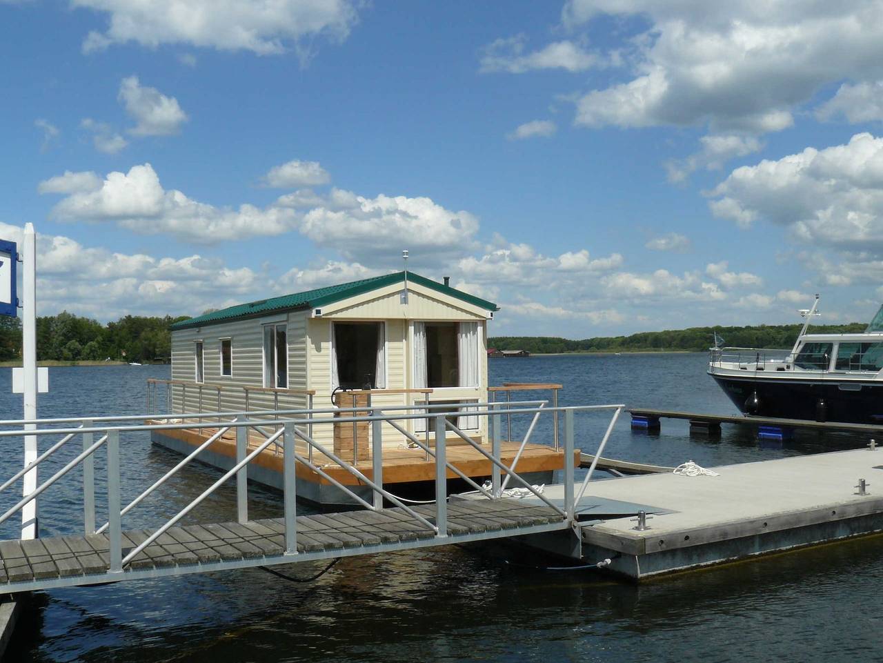 Hausboot für max. 4+2 Personen in Jabel, Mecklenburgische Seenplatte