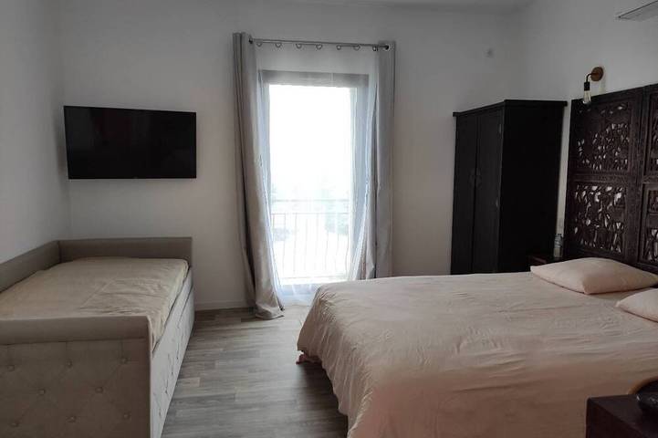 Location de vacances pour 3 personnes, avec jacuzzi à Péret - 2