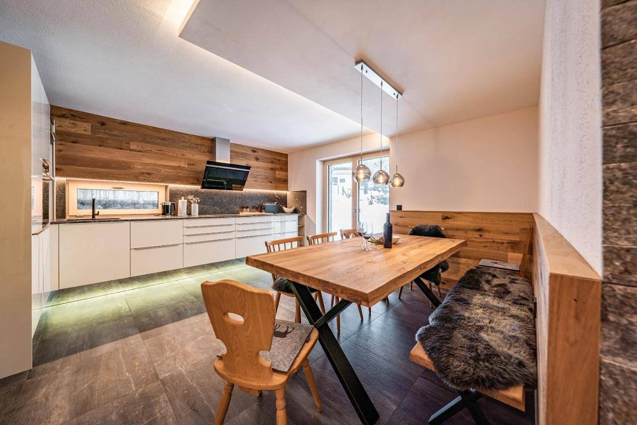 Geheel appartement, Superior Chalet in Mayrhofen, Zillertaler Alpen