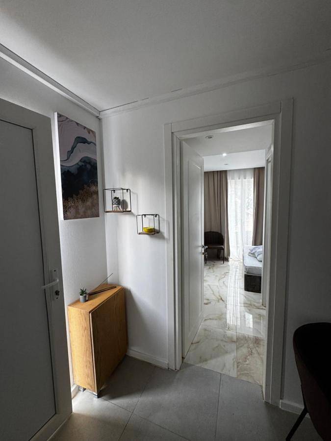 Maison d’hôte pour 2 personnes, avec balcon ainsi que jardin et jacuzzi dans Dhërmi - 2