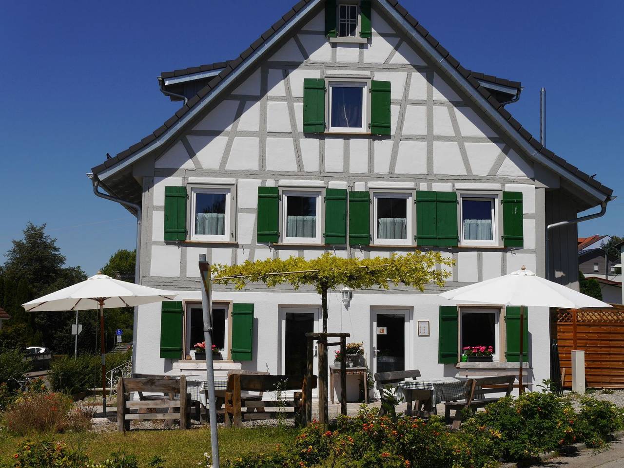 Pension und Café Schlupfwinkel in Neufrach, Salem