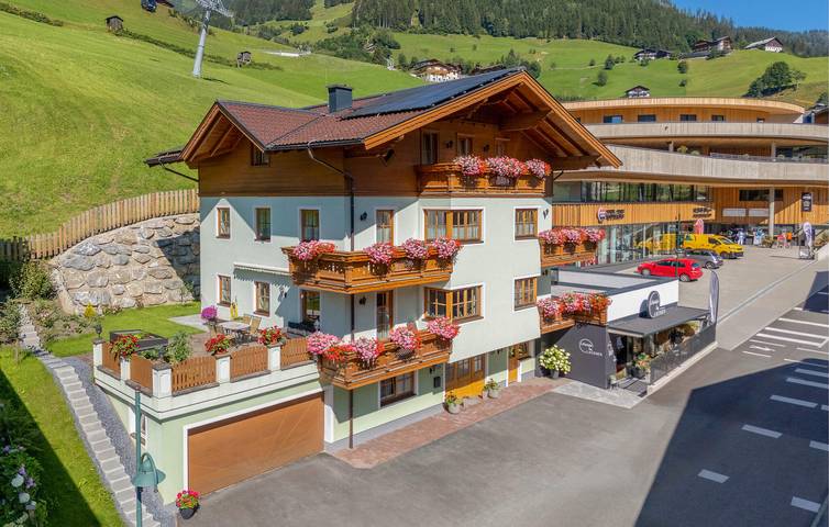 Hütte für 2 Personen, mit Terrasse in Großarl