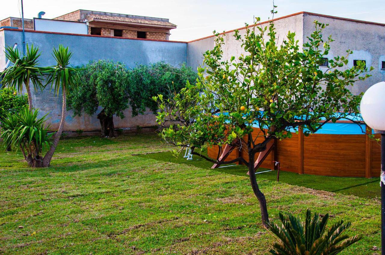 Two-Bedroom House in Carini, Palermo Provinz