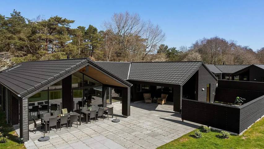 Dom dla 17 osób, z Jacuzzi i Basen oraz Sauna w Bornholm