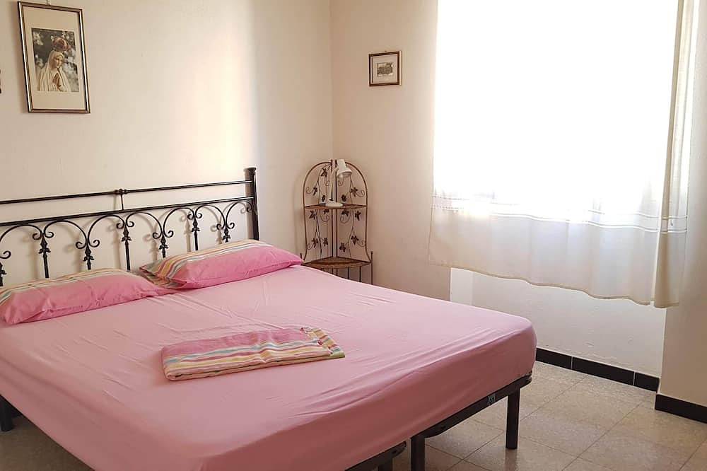 Apartamento entero, Apartamento De Dos Habitaciones Junto Al Mar En Cerdeña ¡A Solo 50 Mt Del Mar Y Las Playas! in Cala Gonone, Dorgali