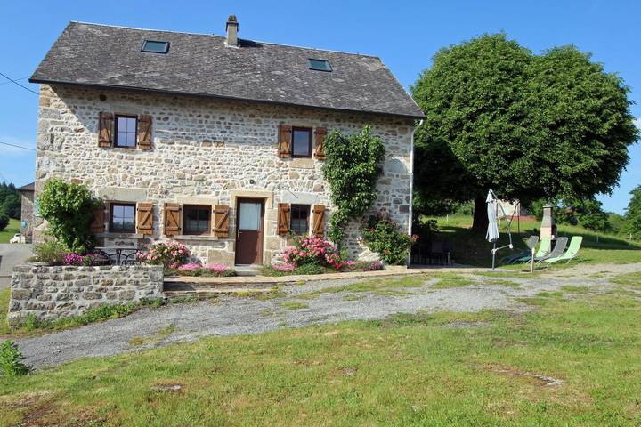 Gîte pour 9 personnes, avec Terrasse et Jardin