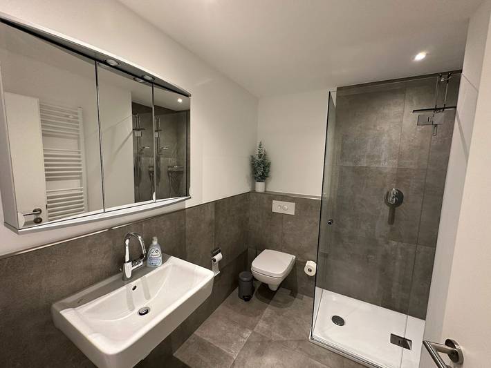 Ganze Wohnung, Ferienwohnung 'Zum Wilzenberg' mit Bergblick, Balkon und WLAN in Schmallenberg, Hochsauerlandkreis