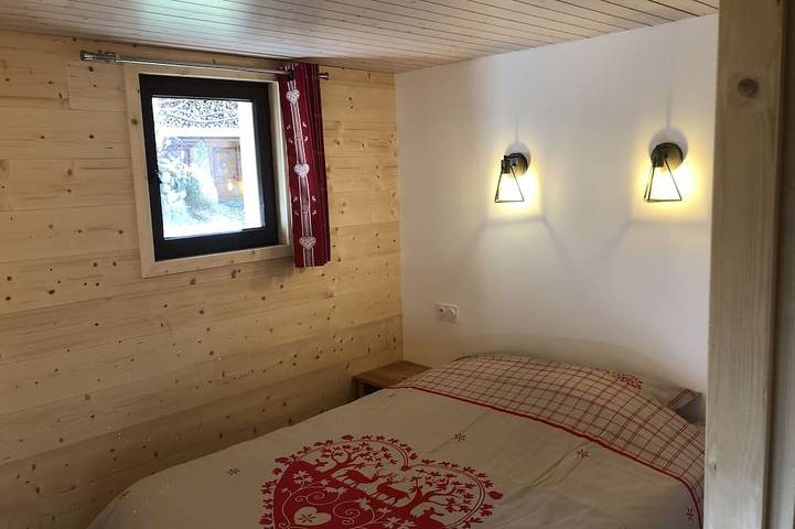 Gîte pour 10 personnes, avec jardin à Verchaix - 2