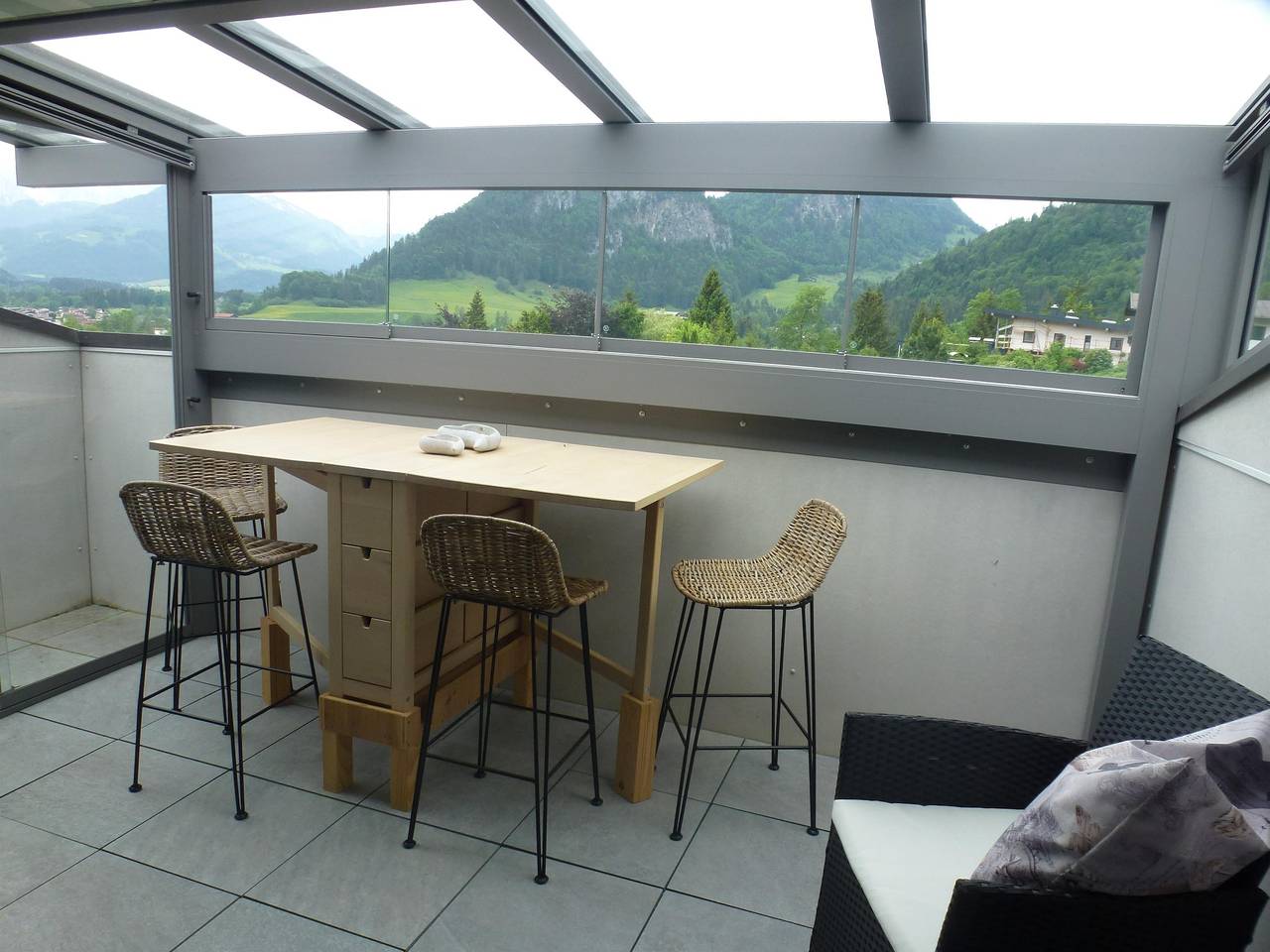 Ganze Ferienwohnung, Dz mit Dusche/Wc, Tv, Balkon oder Dachterrasse in Kössen, Kaiserwinkl