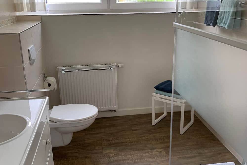 Ganze Wohnung, Ferienwohnung Amselnest - Ferienwohnung am Bach in Lügde, Kreis Lippe