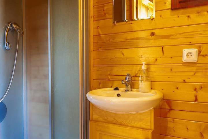 Mobil home pour 4 personnes, avec terrasse à Blandas - 4