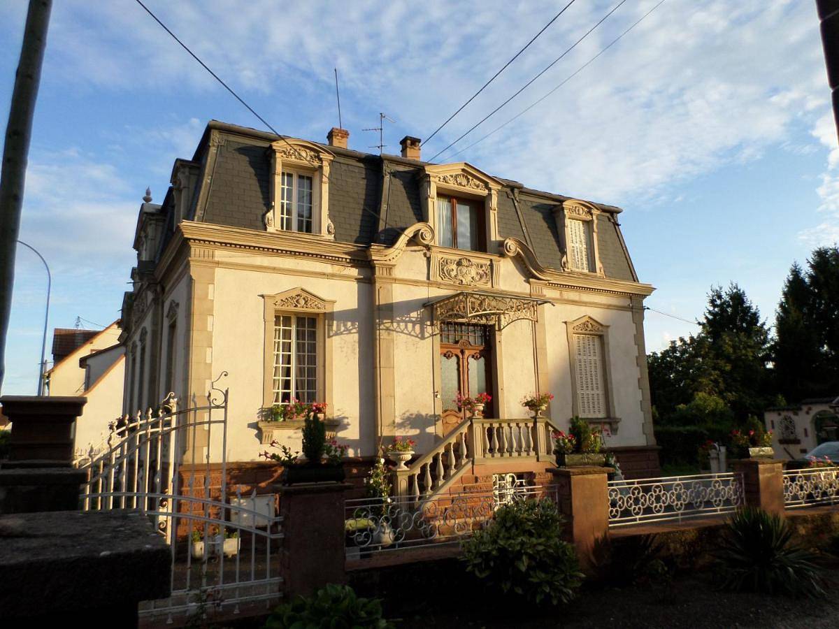 Appartement entier, Studio-appartement et chambre à proximité d'une maison de Maître de 1904 in Haguenau, Nord de l'Alsace