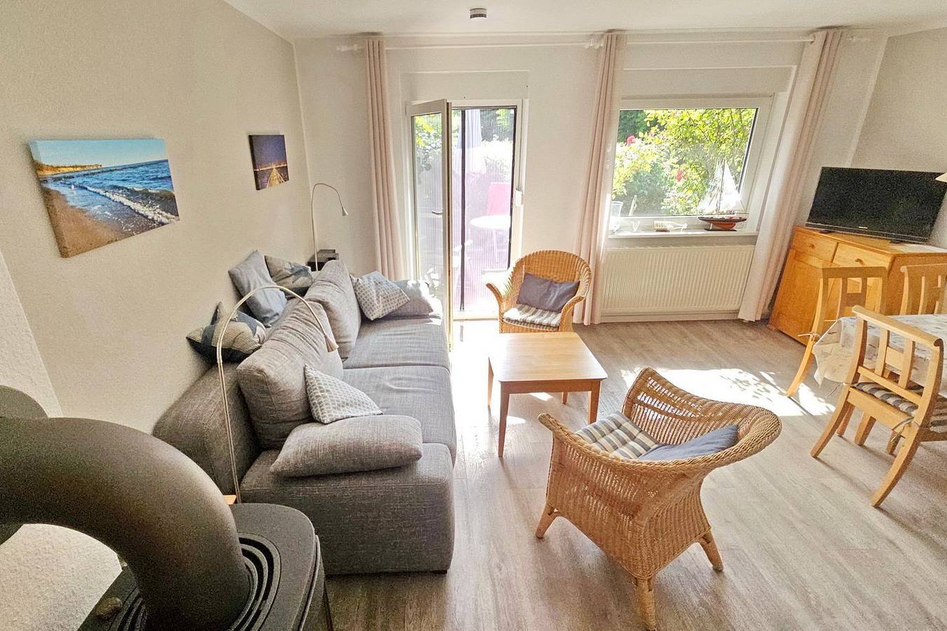 Familienfreundliches, strandnahes Ferienhaus mit Sauna, Terrasse und Kaminofen in Boltenhagen, Mecklembourg-du-Nord-Ouest