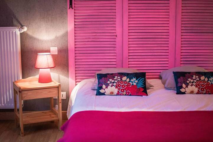 Gîte pour 7 personnes, avec jardin et terrasse à Saint-Léonard-des-Bois - 2