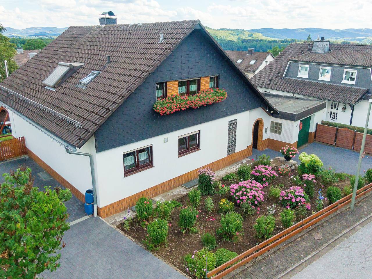 Ganze Wohnung, Ferienwohnung '65 Qm Ferienwohnung Im Sauerland' mit privater Terrasse und Wlan in Finnentrop, Sauerland