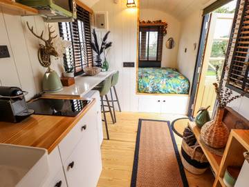 Cottage for 2 People in Sherwood Forest, Nottinghamshire, Photo 3