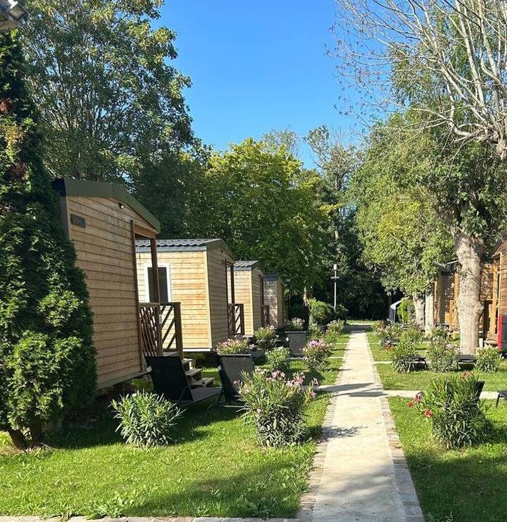 Camping voor 4 personen, met terras en tuin, met huisdier in Ile de France