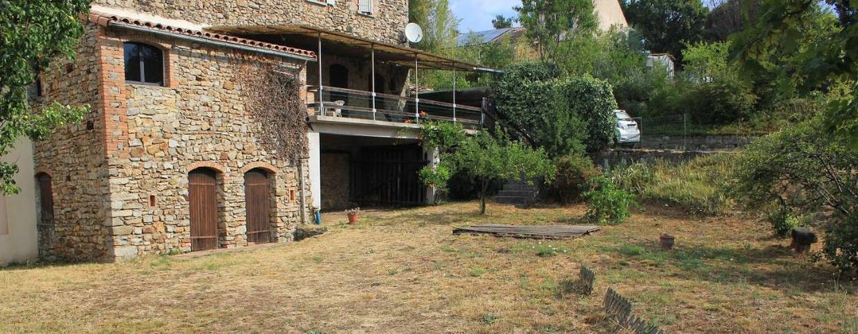 Location de vacances pour 5 personnes, avec Terrasse et Jardin à Saint-Félix-de-Pallières