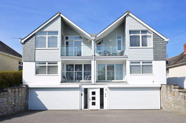 Holiday rental for 6 people, with balcony and garden as well as view in Truro