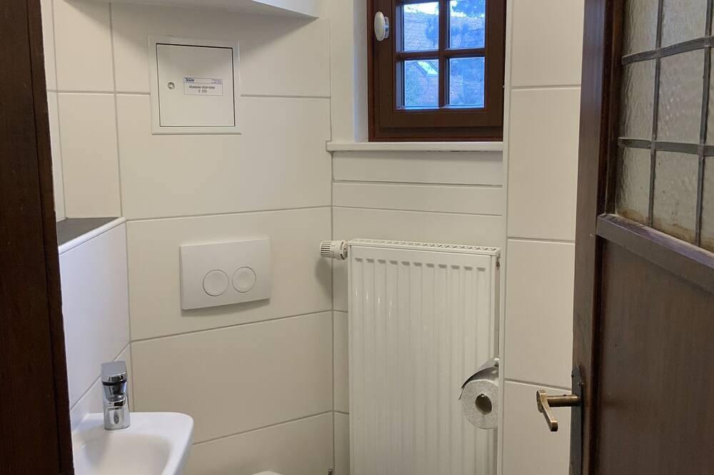 Mehrbettzimmer in der Historischen Gentilburg für bis zu 8 Personen in Aschaffenburg, Mainviereck