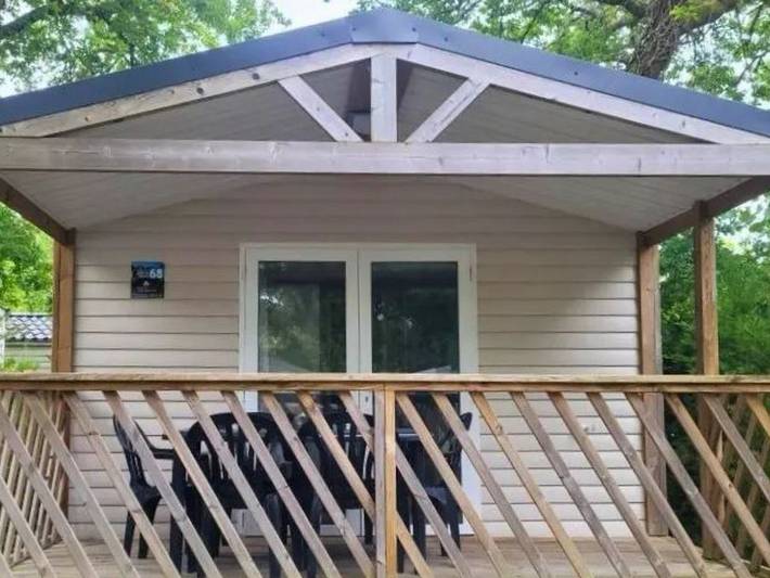 Mobil home pour 6 personnes, avec piscine et terrasse à Messanges