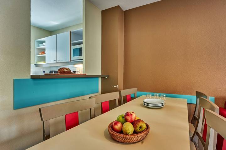 Gîte pour 6 personnes, avec piscine et terrasse dans Port Guillaume - 4