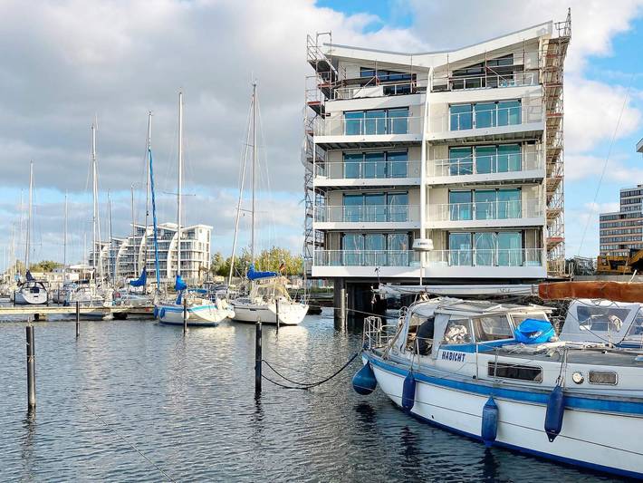 Ferienwohnung für 8 Personen, mit Balkon und Whirlpool sowie Terrasse und Sauna an der Kieler Bucht
