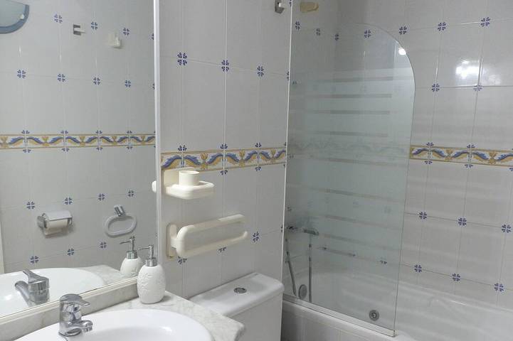 Appartement entier, Appartement 2 chambres,2 salles de Bain,2 piscines dont 1 chauffée    l'hiver. in Peñíscola, Costa del Azahar