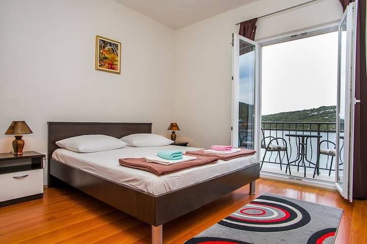 Ganze Wohnung, 1-Zimmer-Ferienwohnung am Strand Luka Dubrava, Peljesac in Dubrovnik-Neretva
