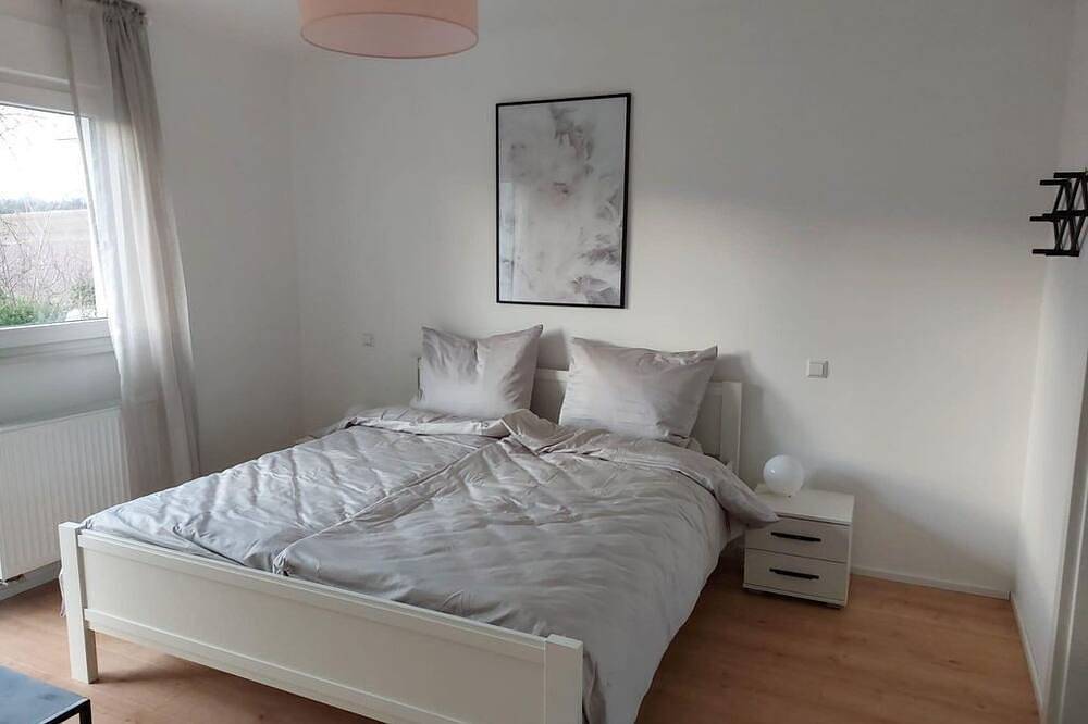 Ganze Wohnung, Apartement Landpartie mit Balkon - Ferienwohnung Landpartie in Freckenfeld, Pfalz