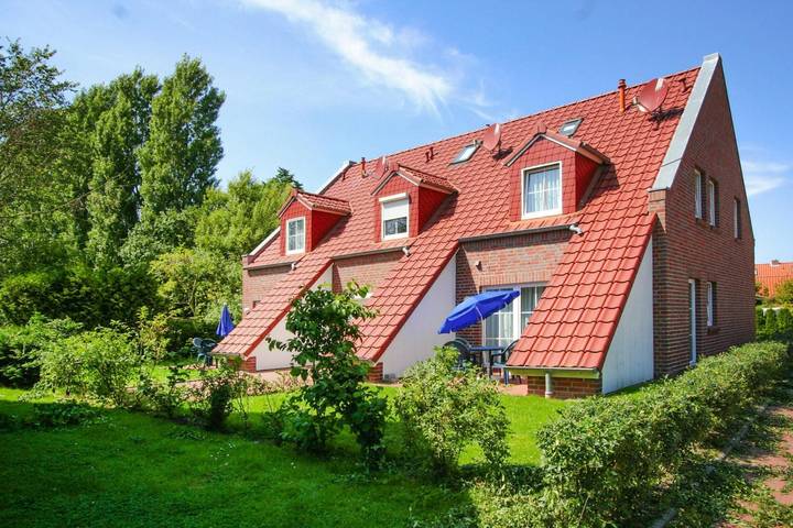 Ferienhaus für 6 Personen, mit Terrasse und Garten in Greetsiel