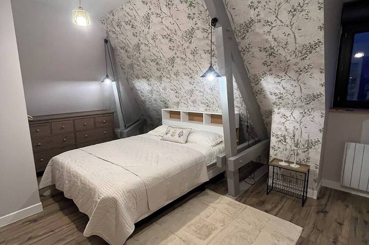 Ganze Wohnung, In the heart of the Ossau valley renovated 3-bedroom apartment in Laruns, Béarn