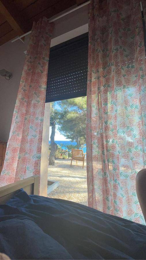 Location de vacances pour 5 personnes, avec vue ainsi que jardin et terrasse dans Plage de Gigaro - 3