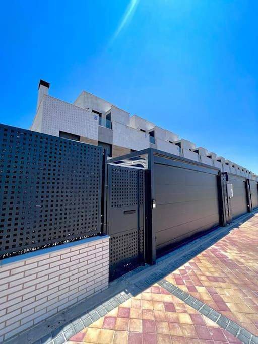 Chalet para 10 personas, con jardín además de piscina y vistas, Se admiten mascotas en Provincia de Madrid - 3